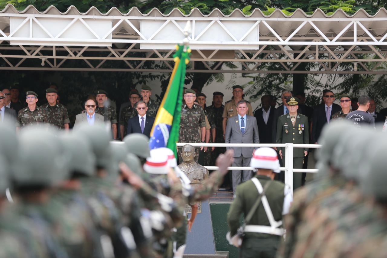 Comando Militar Do Planalto - Cerimônia De Passagem De Comando Do BPEB